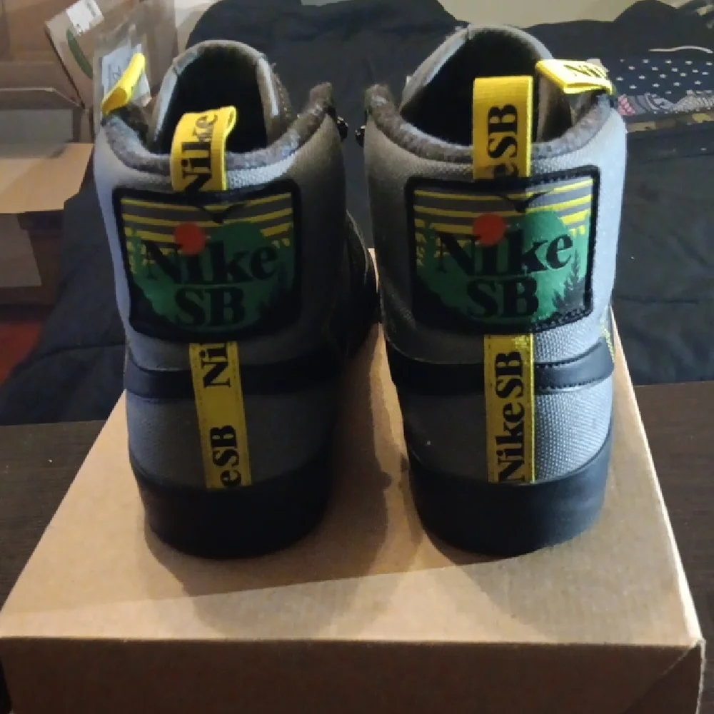 Nike SB Zoom Blazer Mid PRM Acclimate Cool Grey Yellow Strike Mens 9.5 Womens 11 - Picture 5 of 9